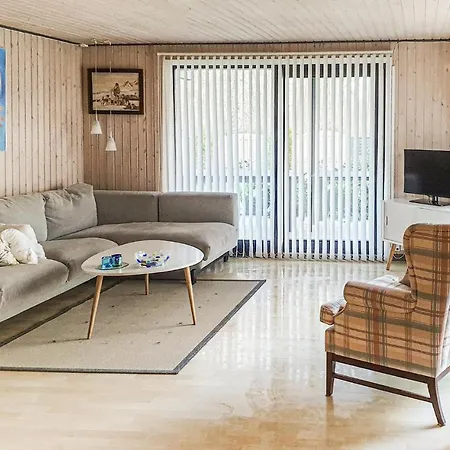 Pet Friendly In With Kitchen 하일스