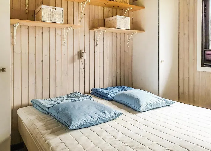 Holiday home Pet Friendly In With Kitchen